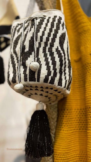 Black Zebra Mochila